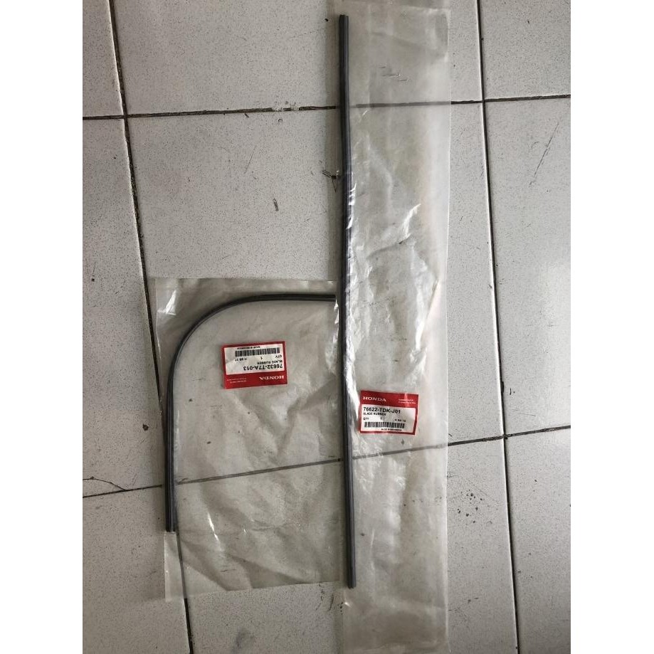 Karet Wiper Depan Hrv Original Honda  [ Hb ]