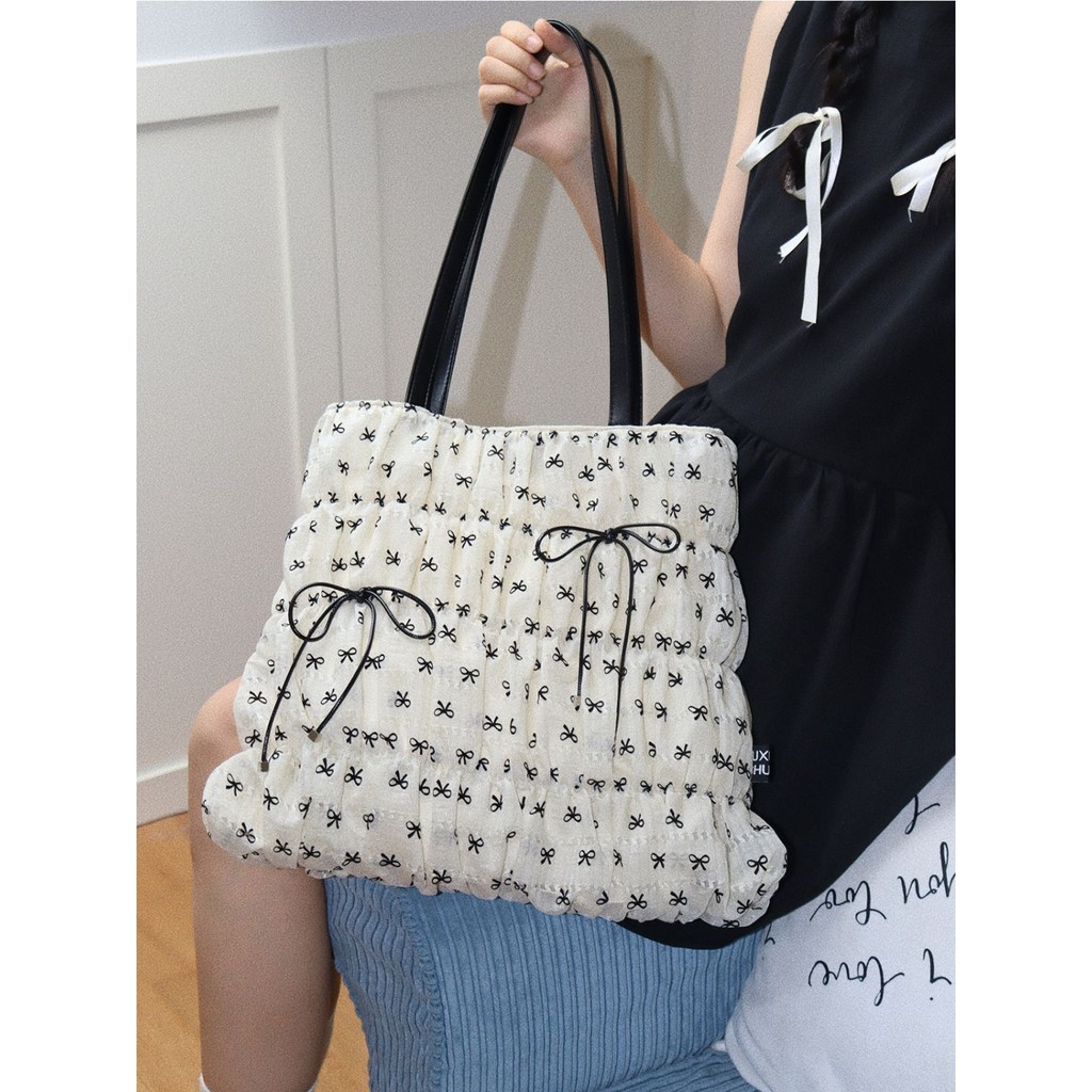 Tas Jinjing Wanita Kapasitas Besar Ringan Lipit Busur Tas Bahu Komuter Kasual