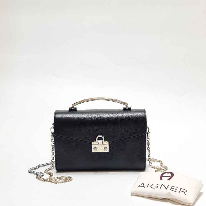 TAS WANITA AIGNER MINA BLACK  TOP HANDLE FULL RANTAI ORIGINAL
