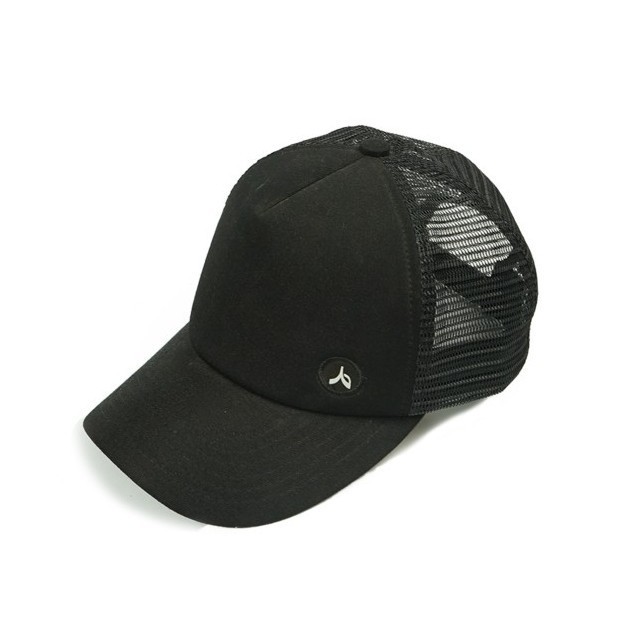 Kizaru X Jack Gilmer Topi Trucker Black