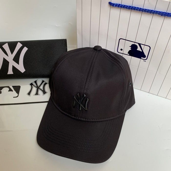 Topi Mlb New York Metal Plate Baseball Cap