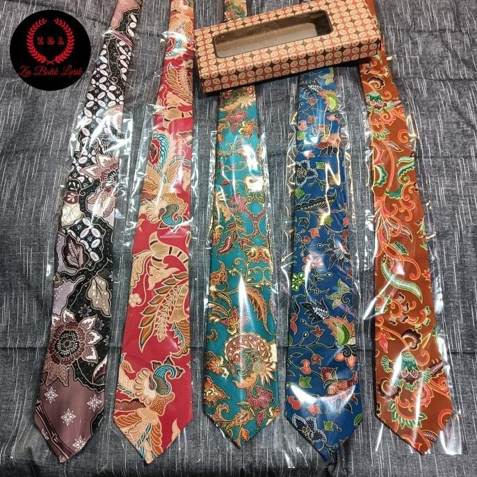 Dasi batik bahan sutra gift souvernir cowok