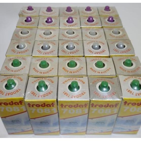 

Tinta Stempel Permanent / Tahan Air Warna Putih Trodat 7081