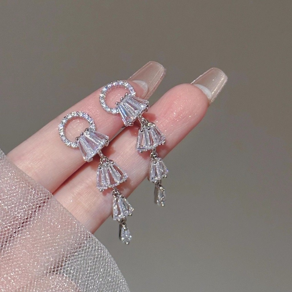 New High-Grade Tassel Temperamental925Silver Pin Earrings Women