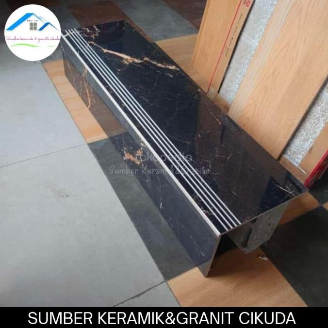 Sale Trap Tangga Granit Motif Hitam Marmer Gold Glossy 30X60 Sampai 30X120