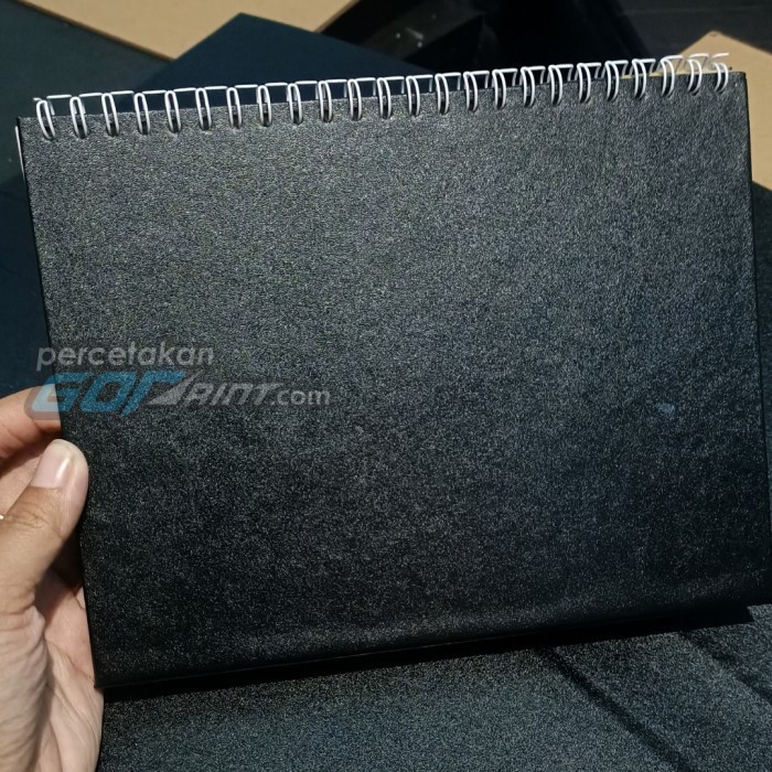 

Grosir JH8 Tatakan Dudukan kalender duduk meja Linen hitam Keren