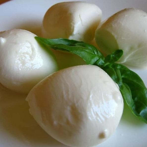 

Bocconcini Di Mozzarella (Fresh Mozzarella Big) - 500Gr