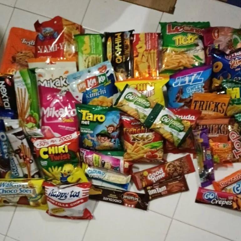 

aneka Snack murah paket termurah jajan 1 paket campur mix banyak varian
