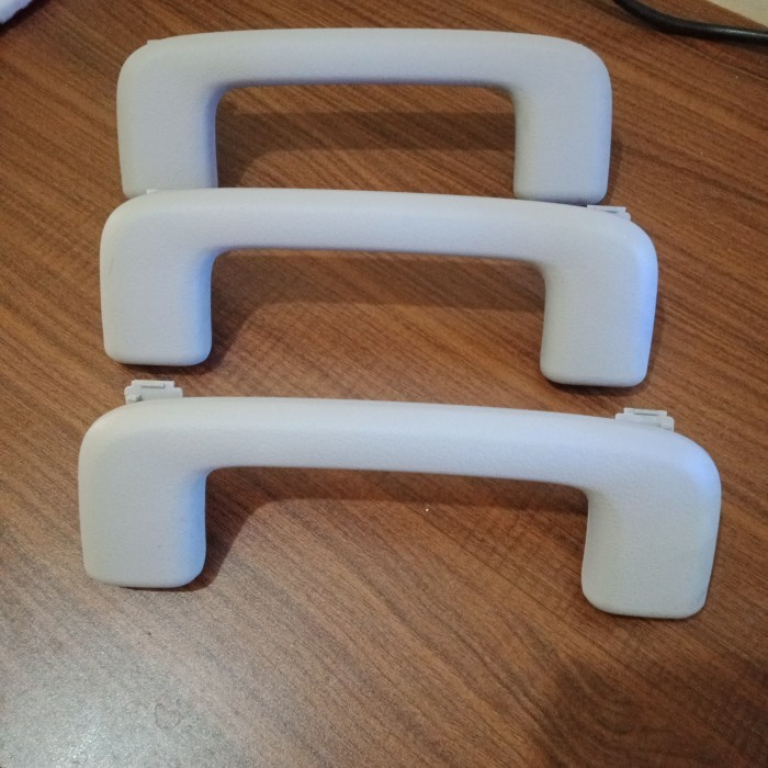 PEGANGAN TANGAN PLAFON MITSUBISHI PAJERO SPORT