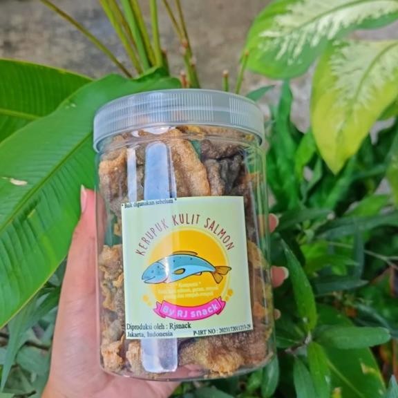 

Keripik Kulit Ikan Salmon Rasa Toples 115Gr Celan Enak