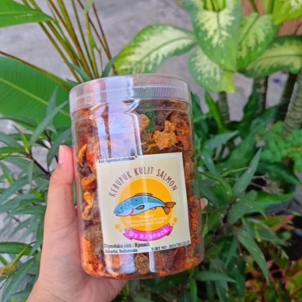 

Keripik Kulit Ikan Salmon Spicy Kemasan Toples 115Gr