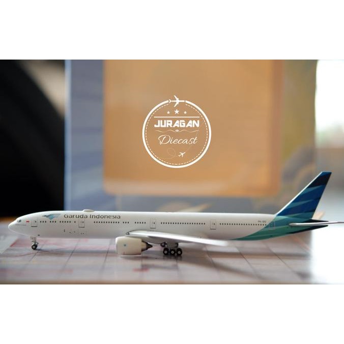 Diecast Garuda Indonesia B777-300ER PK GIC 1:400 by Apollo