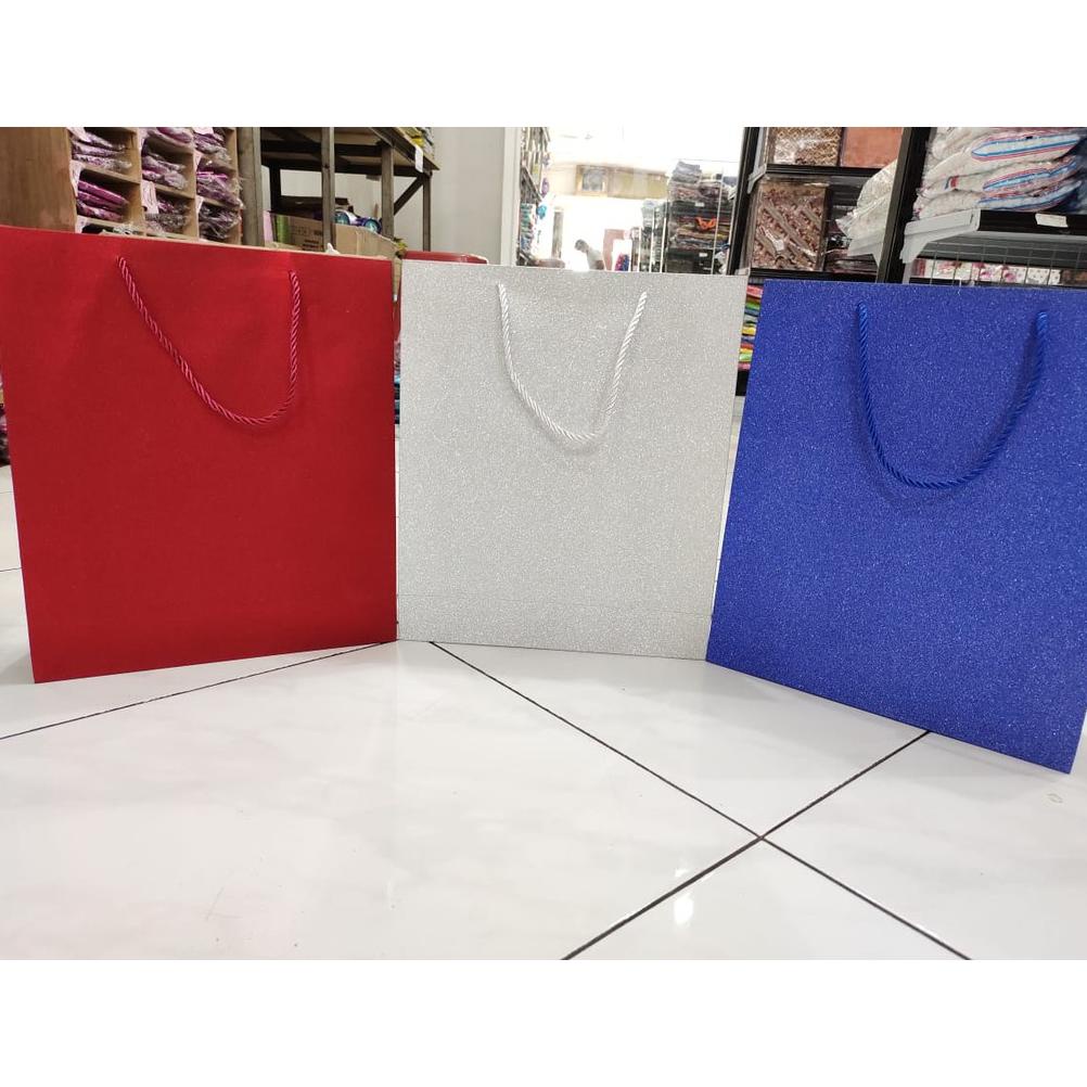 

Viral Paperbag Gliter Polos Large | Tas Kertas Gliter Polos L Gift Bag