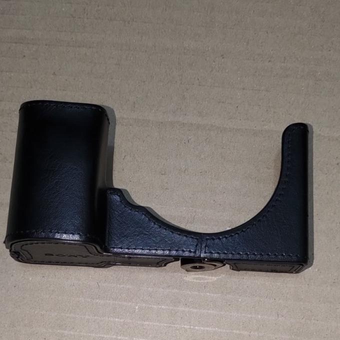 Sony LCS-EBE For Sony A6000 , A6100 , A6300 , A6400 , Body Case Ori