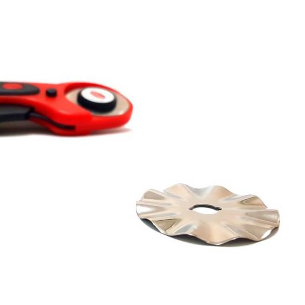 

Terbaik Wave Blade - Pisau Gelombang Untuk Rotary Cutter 450Mm Nyp