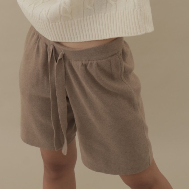 Manchu Noir Sur Blanc Women Lounge Shorts Brown