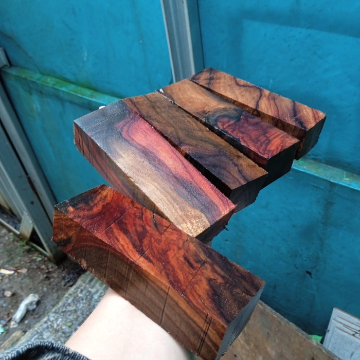 

Terlaris Kayu Sonokeling Akar Bahan Handle Pisau