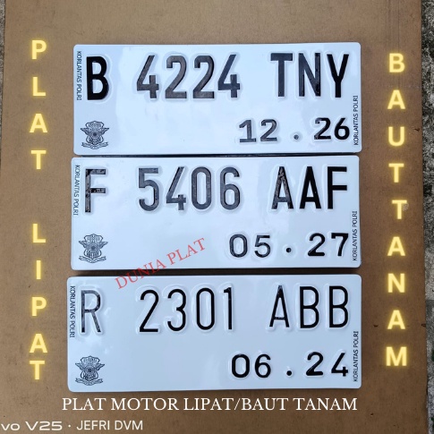 Termurah dan terbaik >> Plat Nomor Motor Lipat Baut tanam Model Tebal Warna Putih logo polantas ori 