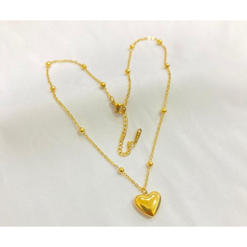 Kalung titanium biji lada liontin love