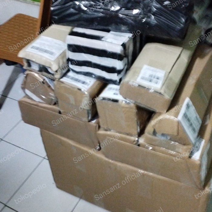 Sansanz Shuttlecok Hitam / Black Paket 5 Slop/Tabung