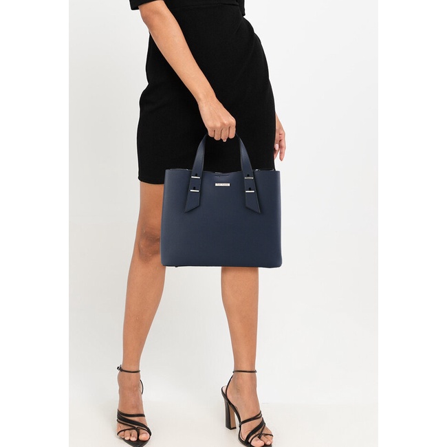 Tas Hand Bag Hush Puppies Original Wanita Handle Kompartemen utama dengan resleting Kuliah 100% Asli