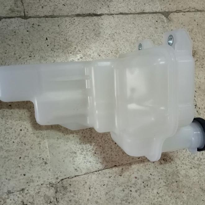 Tabung Air Radiator Atau Tabung Radiator Toyota Hilux Revo Hilux Baru