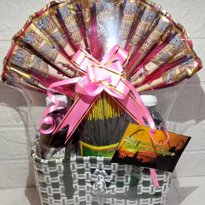 

/////] parcel dupa hampers
