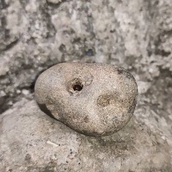 Batu mustika di dalam batu sir alam asli temuan sepuh kuno antik pusaka