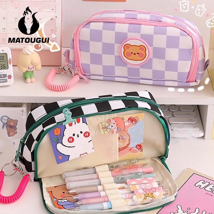 

Keren abis MATOUGUI - Kartun Beruang Pensil Sleting Korea Aesthetic Lucu Import / Pencil case/Premium/Plaid / Zipper/ Kompartmen/ Imut/ Cute/ kelinci/ rabbit/ Alat Tulis Siswa Sekolah Tas Kanvas Tas Gadis