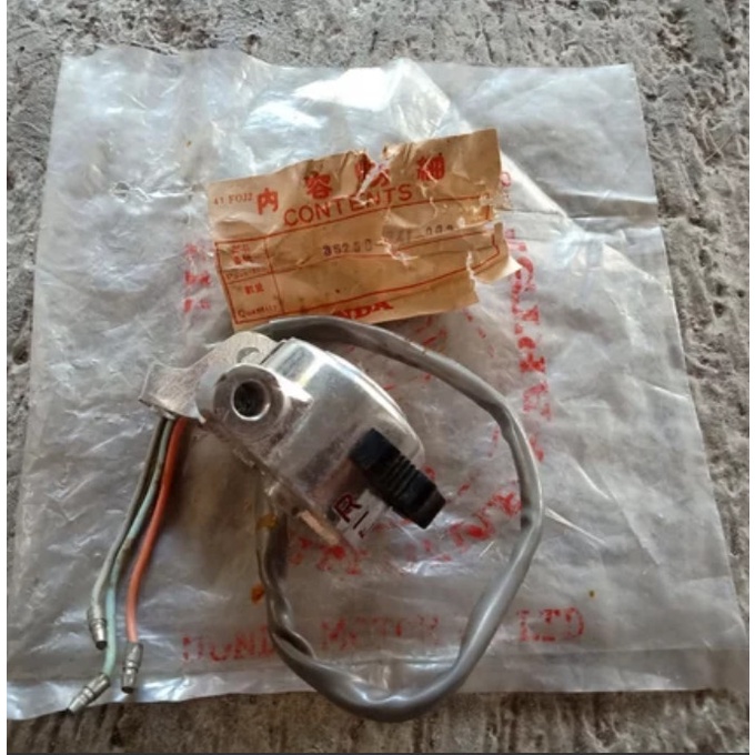 holder kanan engkel motor honda c50 c70 pispot original nos garansi sparepart