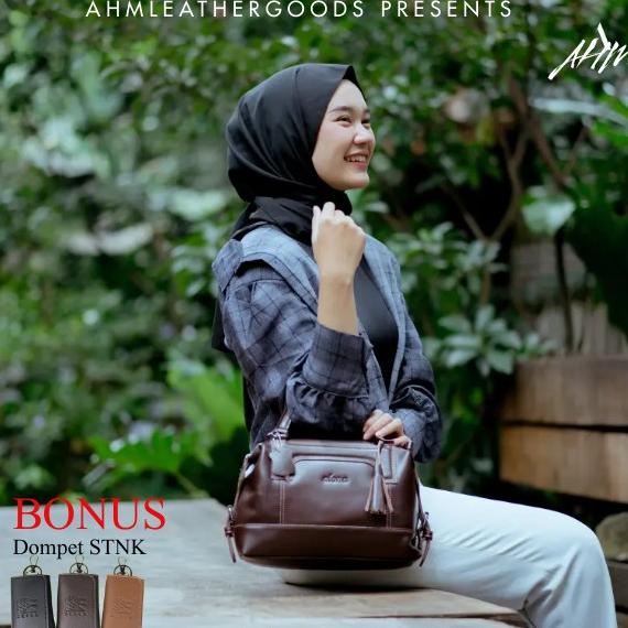 Tas Kulit Wanita Asli / Tas Selempang Wanita Alona Freya Terbaru - Tan