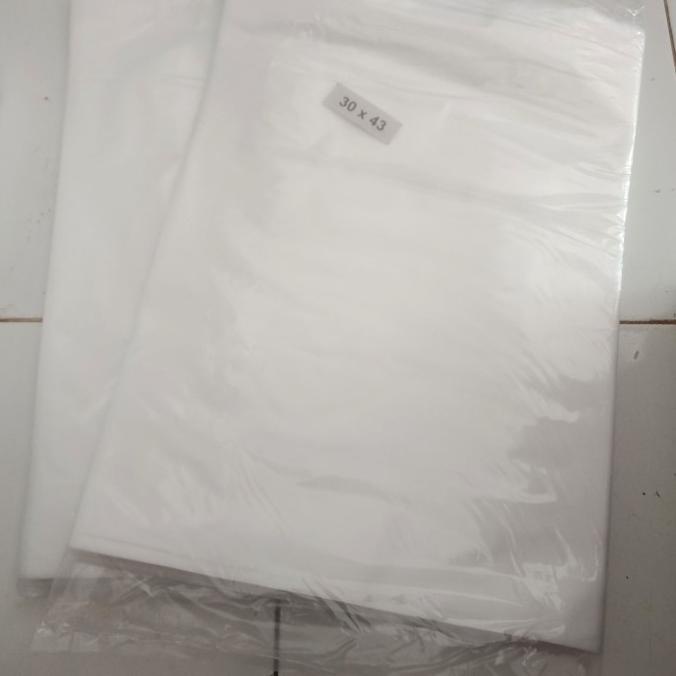 

paling diminati] PLASTIK BERAS 5 KG POLOS HD ISI 100 LEMBAR (FREE ONGKIR)