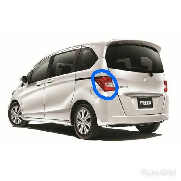 Stoplamp / Lampu Stop Belakang Freed 2012 2013