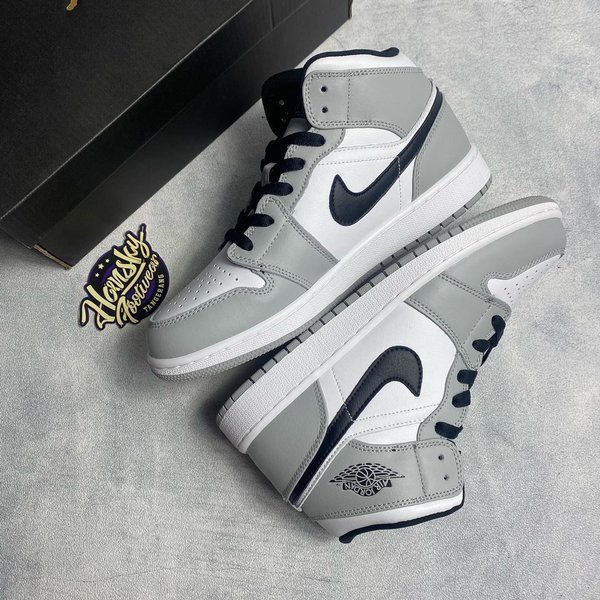Nike Air Jordan 1 Mid Light Smoke Grey