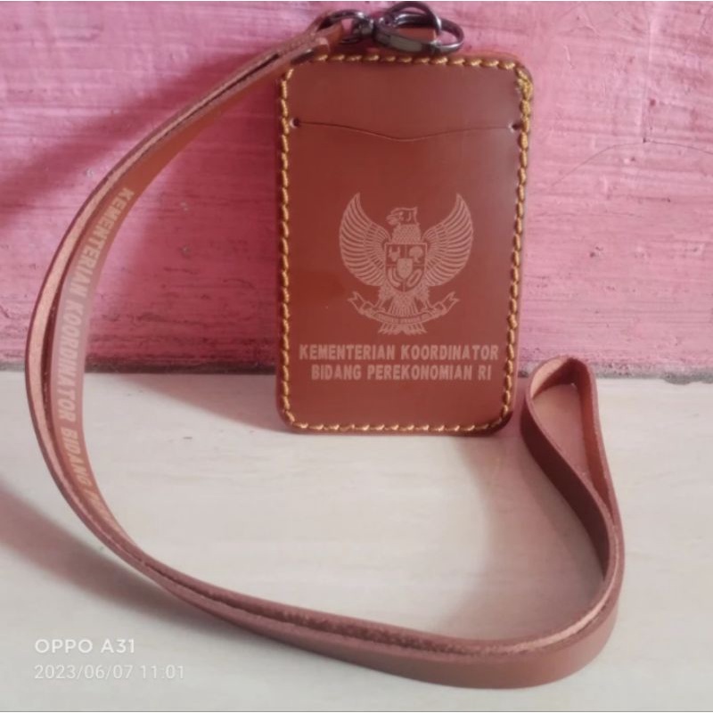 

HOLDER KALUNG ID CARD LOGO KEMENKO BIDANG PEREKONOMIHAN COKLAT BEST QUALITY PREMIUM