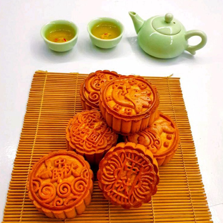 

➛➙❅⋆ Mooncake moon cake kue bulan telur asin khas pekanbaru enak nagih halal Model Baru