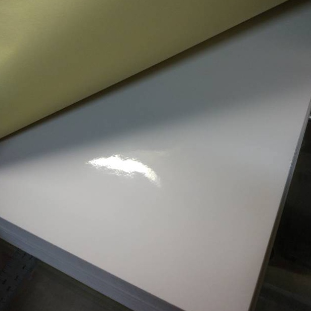 

Kertas Stiker Glossy / Mengkilap isi 50 Lembar A4 Sticker Chromo [ART. J7W6]