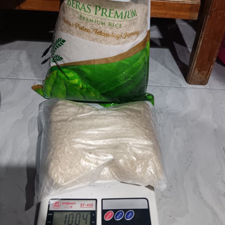 

CDQB6877 TEBUS MURAH Beras SANIA PREMIUM 1KG kemasan sendiri asli beras sania