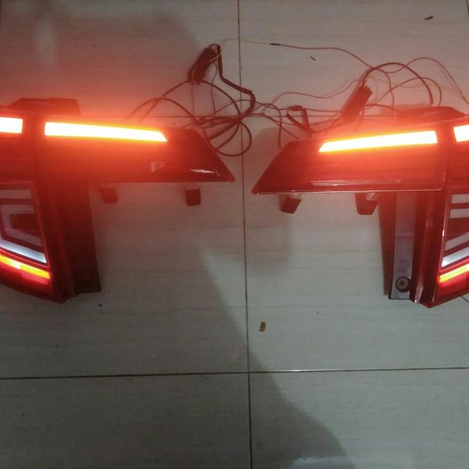 Custom Stoplamp & Reflektor Calya Sigra Running sein
