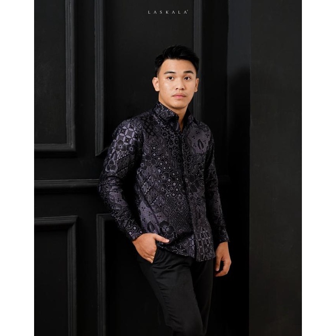 Skala Premium Batik Slimfit Ardian Dark Series K06A232