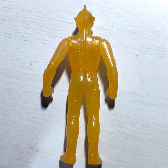 uhs ultraman mebius yellow clear metalic figure vinyl 11 cm bandai jatimulyan.seller