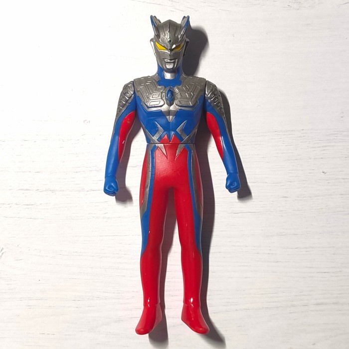 bandai uhs ultraman zero action figure vinyl 17 cm original rare jatimulyan.seller