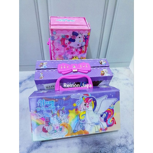 

HenJO Promo Kotak Pensil 3D/Tempat Pensil Kode Karakter 3 Tingkat/Gambar Cewek Cowok