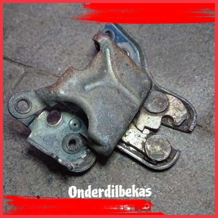 (OND) DOOR LOCK BAGASI TOYOTA COROLLA DX