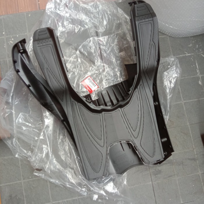 Bordes pijakan kaki atas bawah kolong BEAT KARBU ORIGINAL