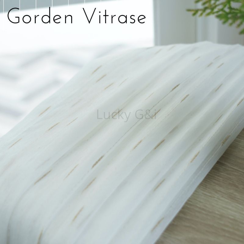 Vitrase gorden motif untuk dalaman putih jendela minimalis