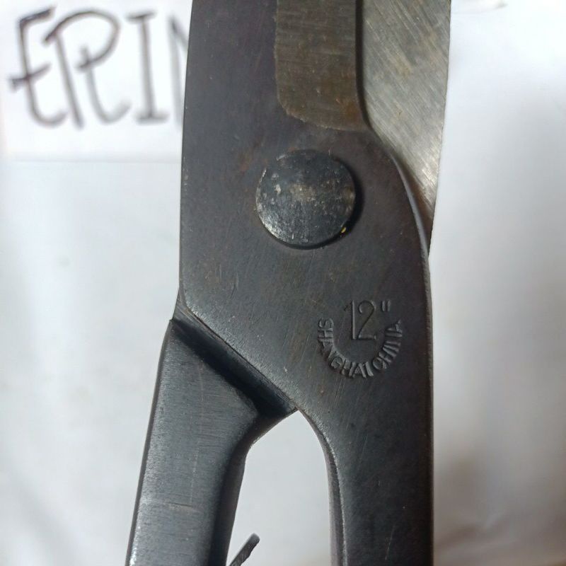 

Gunting Seng Two Axe Brand 12