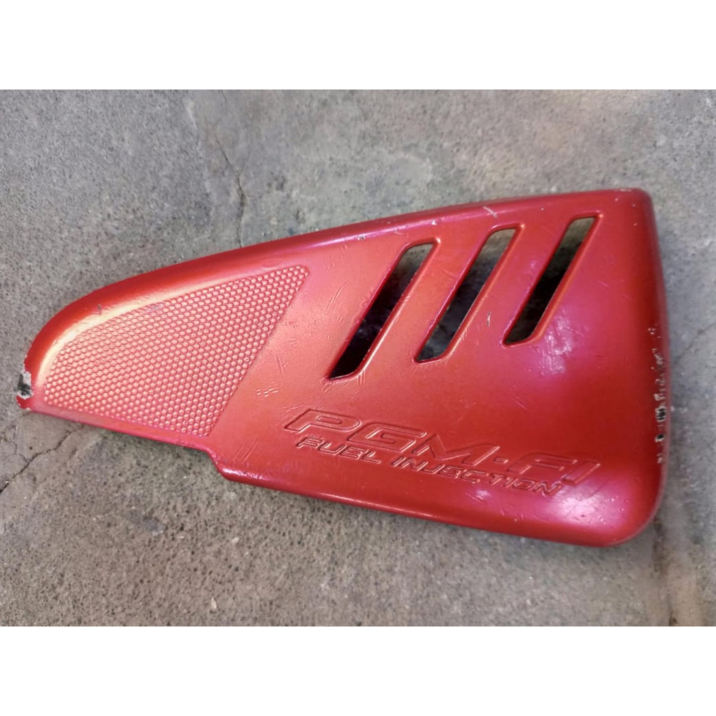 cover tutup pelindung bok box filter beat fi scoopy fi vario 110 fi warna merah original