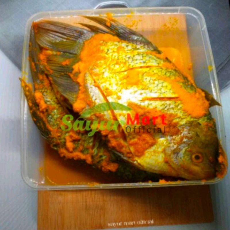 

Ikan Gurame Bumbu Kuning 500Gr