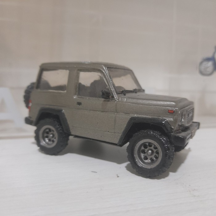 Diecast Miniatur Pajangan Dashboard Daihatsu Taft Gt Rocky Independent Terbaik